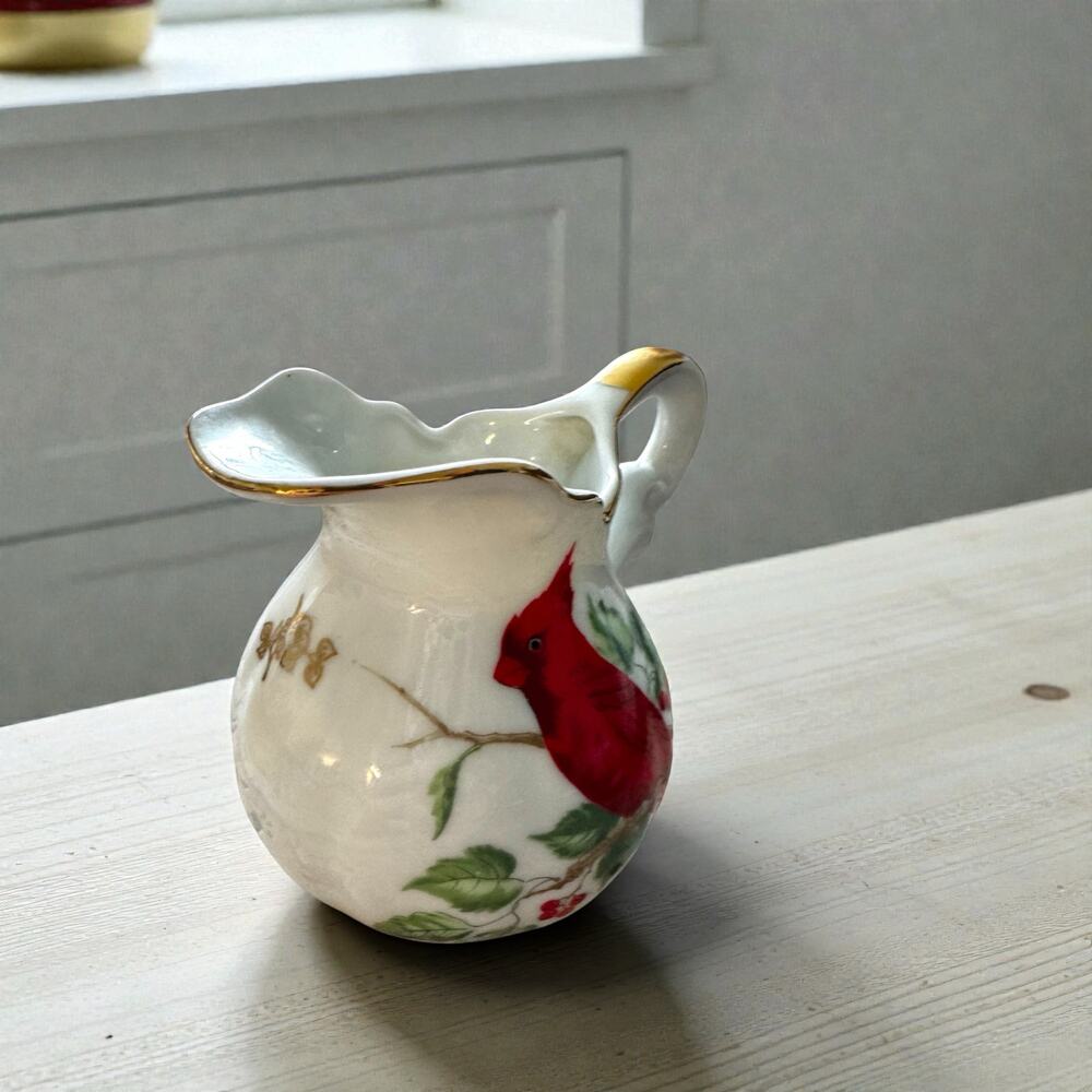Vintage Norcrest Japan Kentucky Souvenir Creamer Pitcher Cardinal Gold Trim